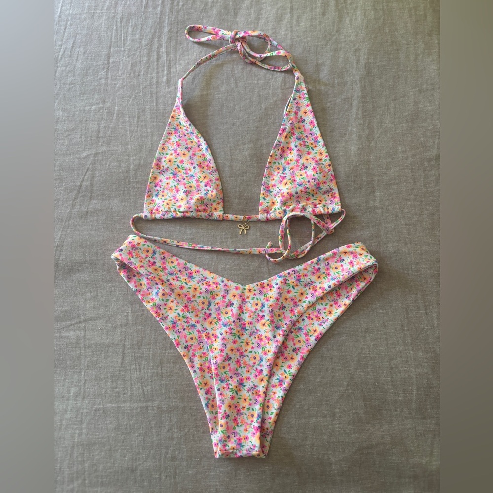 kulani kinis bikini set NWOT